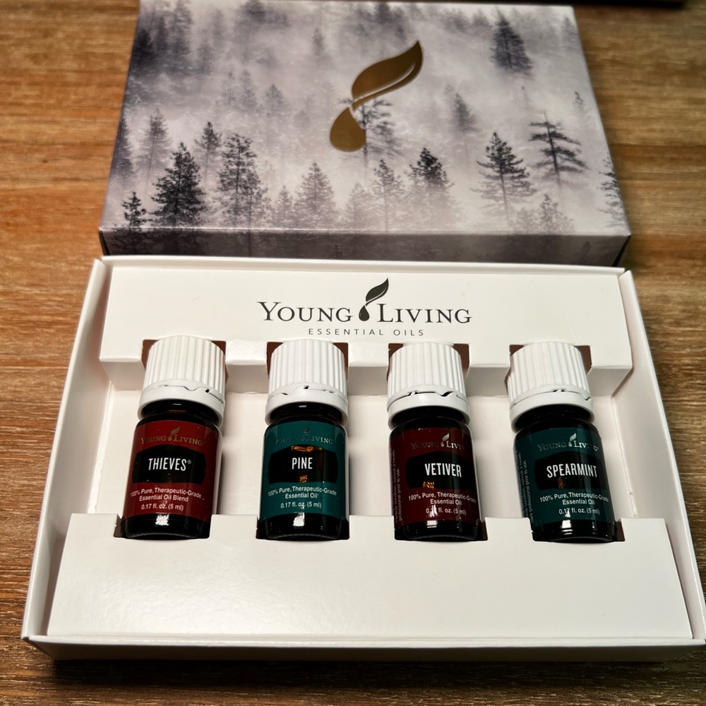 Young Living Essential Oil set. New. Giftable.